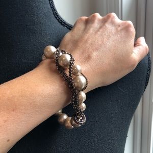 Jumbo pearl bracelet